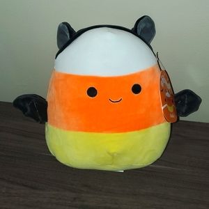 Squishmallows Halloween Squad 8" Delie Candy Corn in Bat Costume